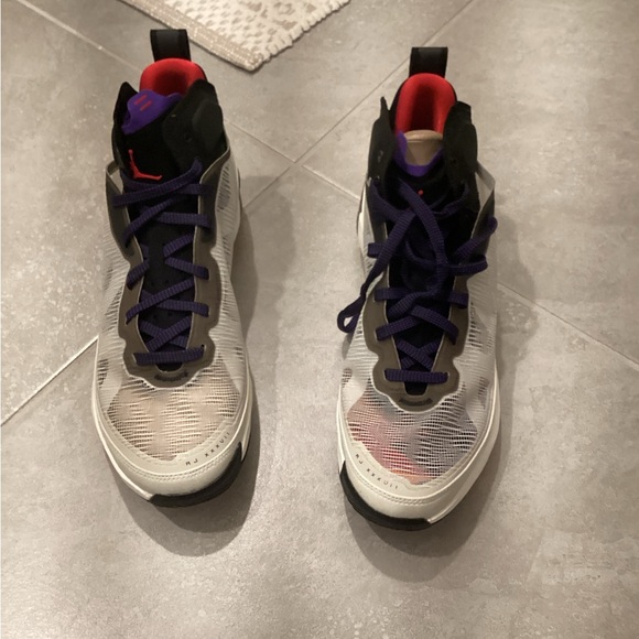 Men’s jordan shoes - Picture 2 of 6